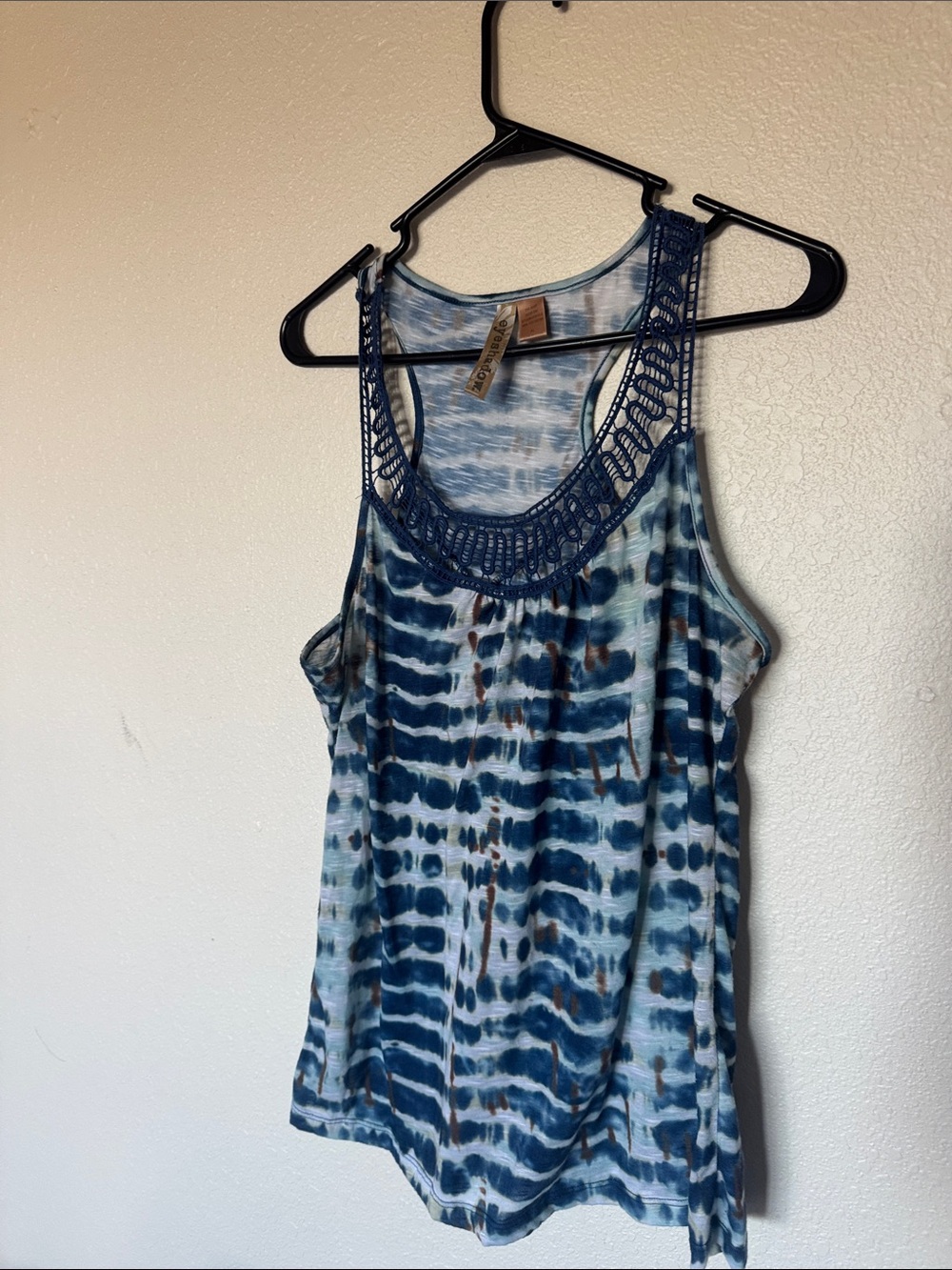 Eyeshadow Blue Tie-Dye Crochet-Trim Tank